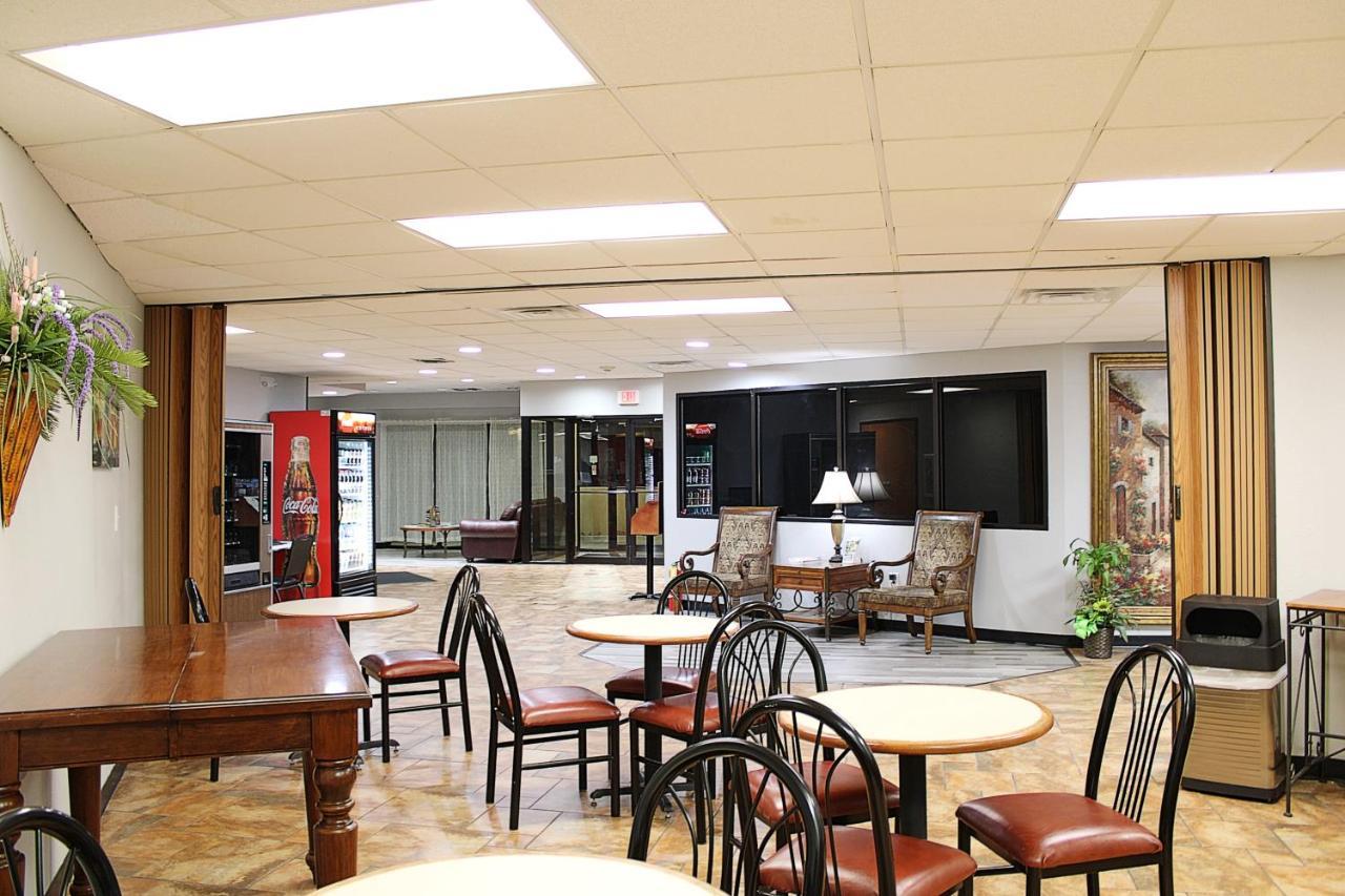 Greenlight Inn & Suites St James Saint James Buitenkant foto