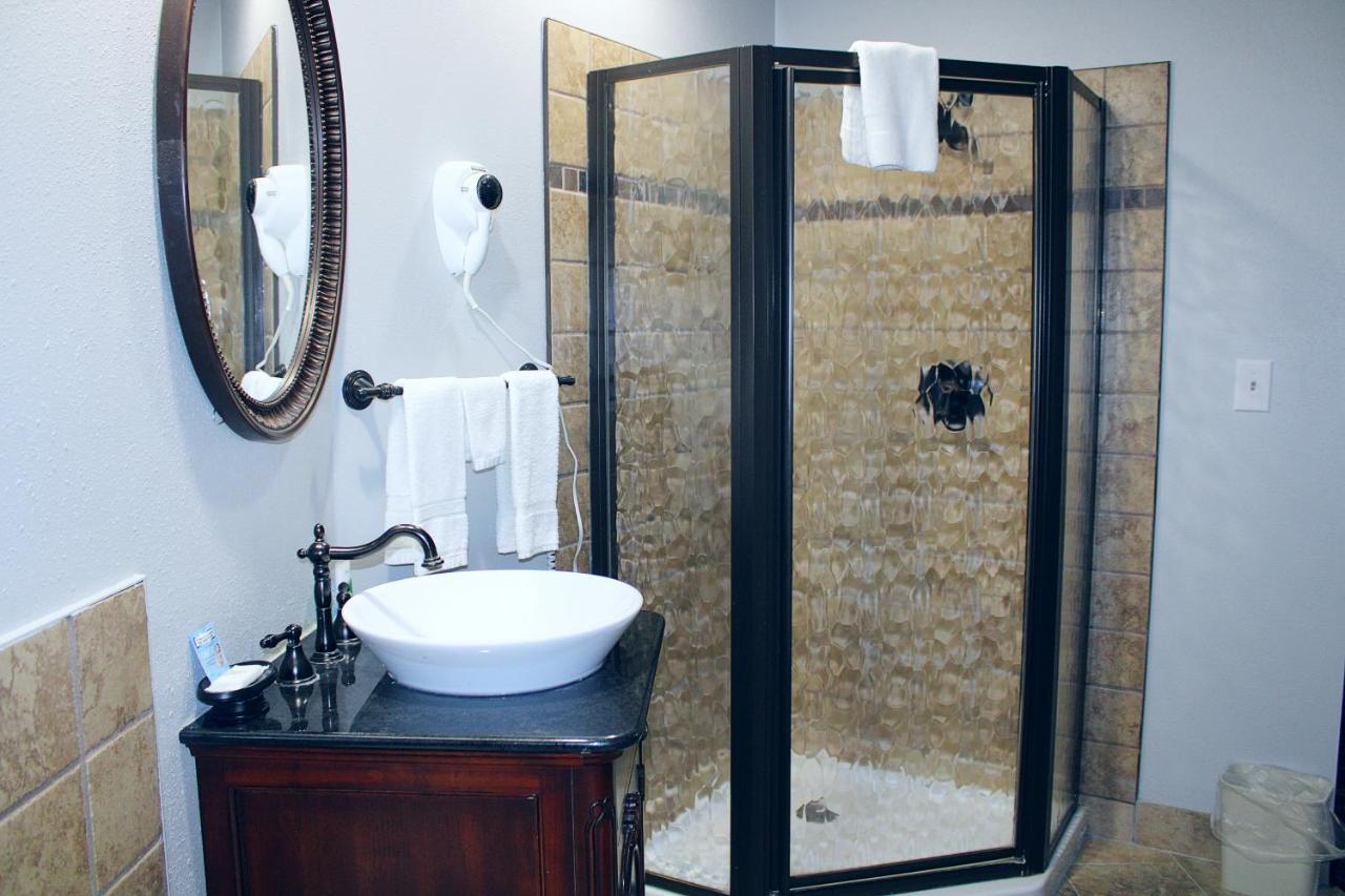 Greenlight Inn & Suites St James Saint James Buitenkant foto