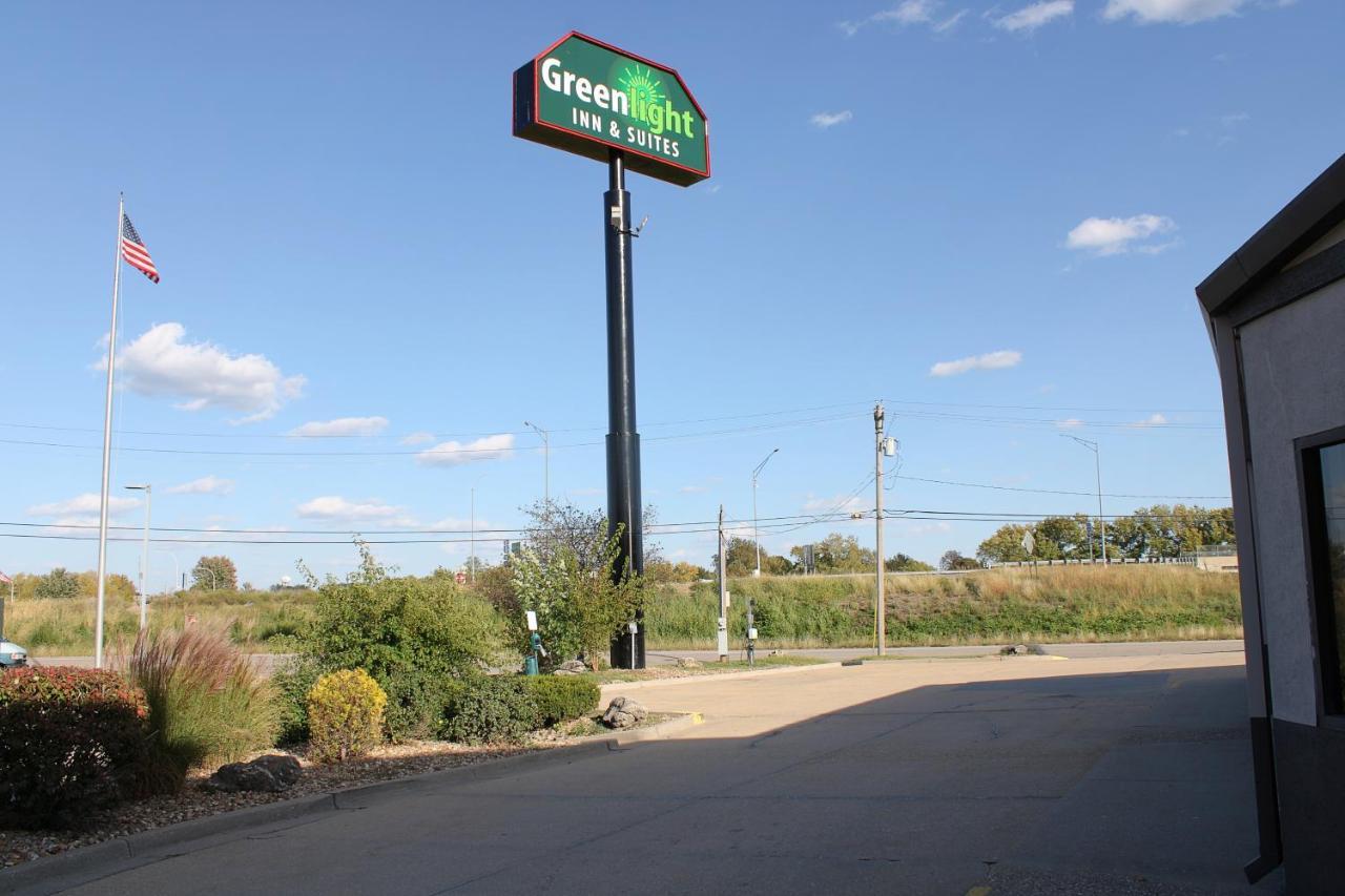 Greenlight Inn & Suites St James Saint James Buitenkant foto