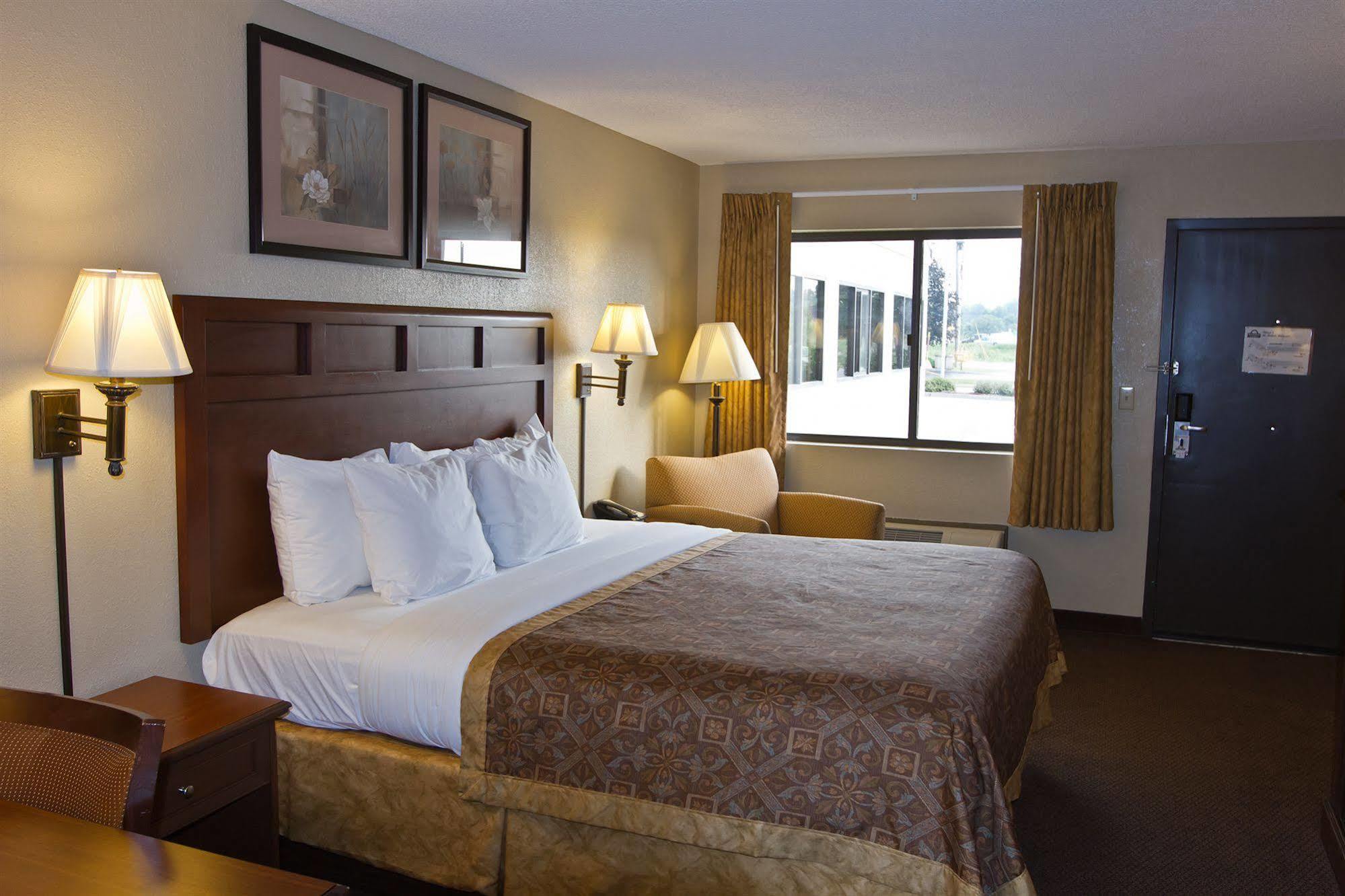 Greenlight Inn & Suites St James Saint James Buitenkant foto