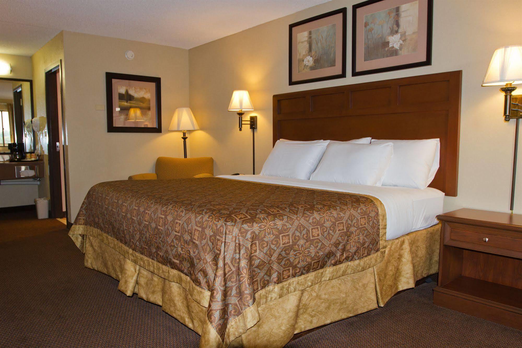 Greenlight Inn & Suites St James Saint James Buitenkant foto